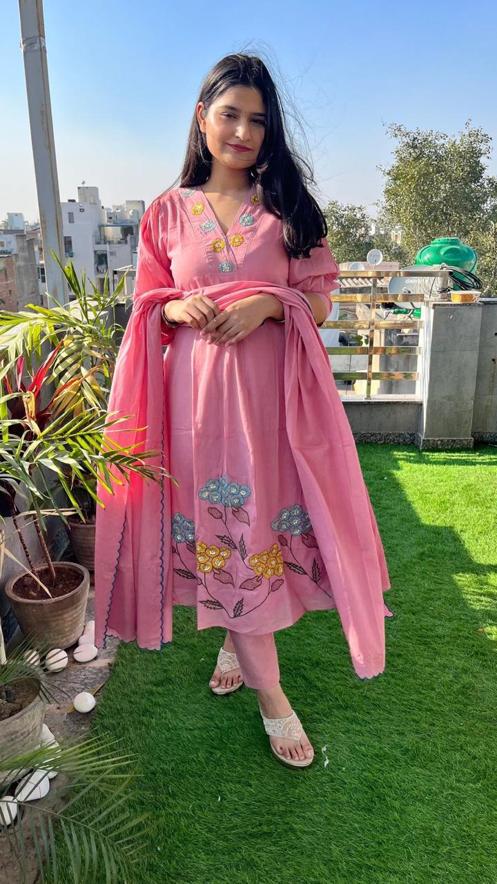 Dreamy Elegance : Pink A-Line Cotton Kurta Set With Malmal Dupatta