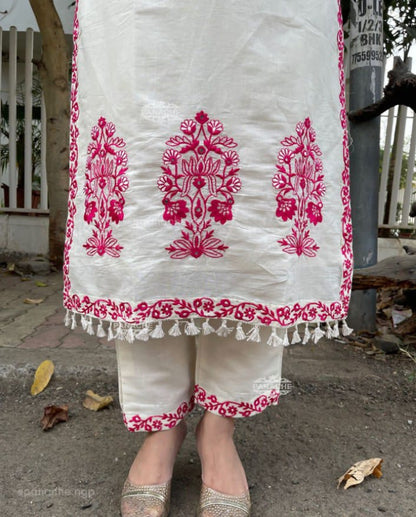 White Cotton Kurta And Pant Set With Kasmiri Pink Embroidery