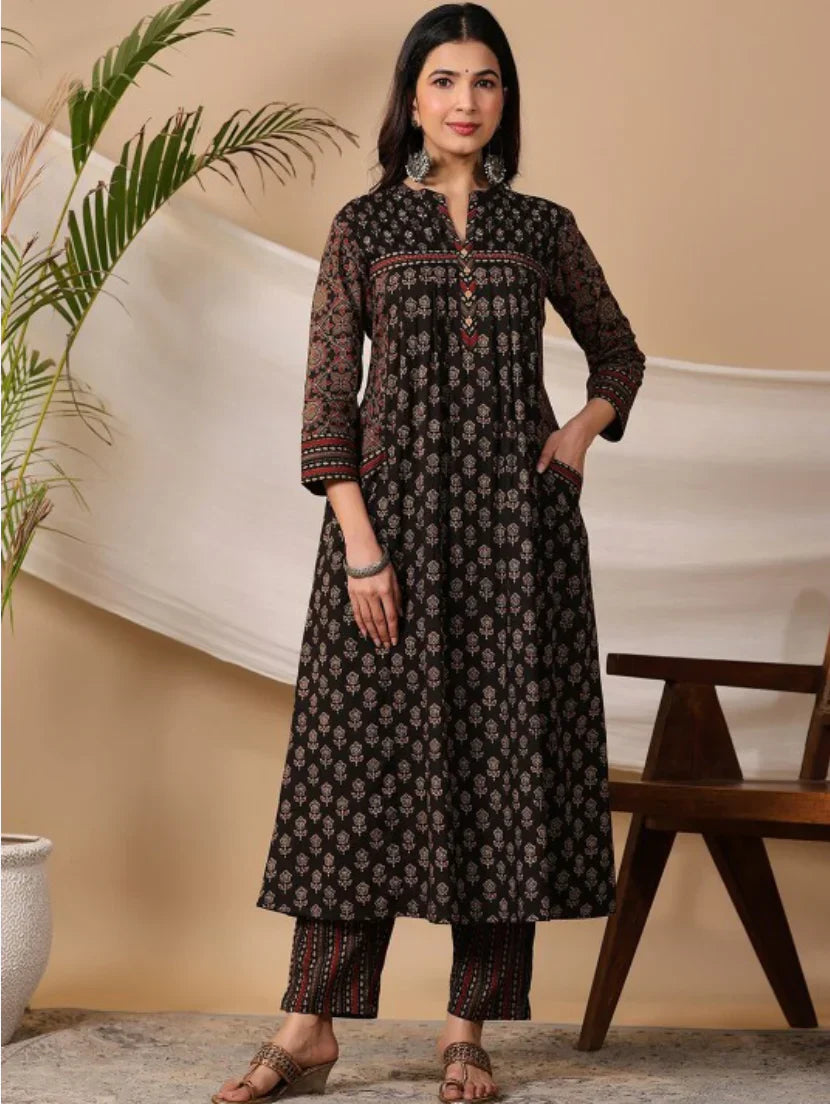 black ethnic motifs printed regular pure cotton kurta with trousers & dupatta