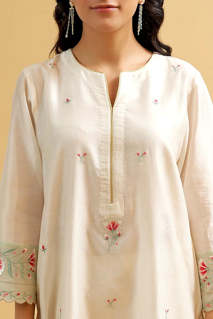 off white cotton silk chanderi round embroidered kurta with scalloped sleeves