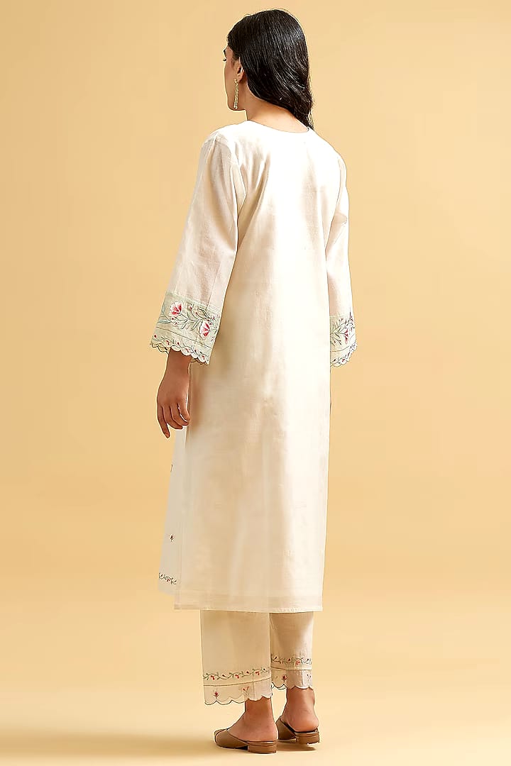 off white cotton silk chanderi round embroidered kurta with scalloped sleeves