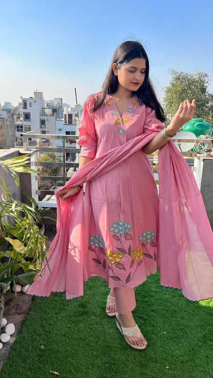 Dreamy Elegance : Pink A-Line Cotton Kurta Set With Malmal Dupatta