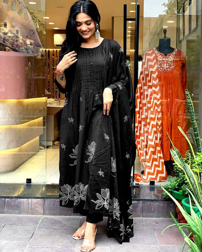 Premium Black Cotton Floral Printed Kurta Set